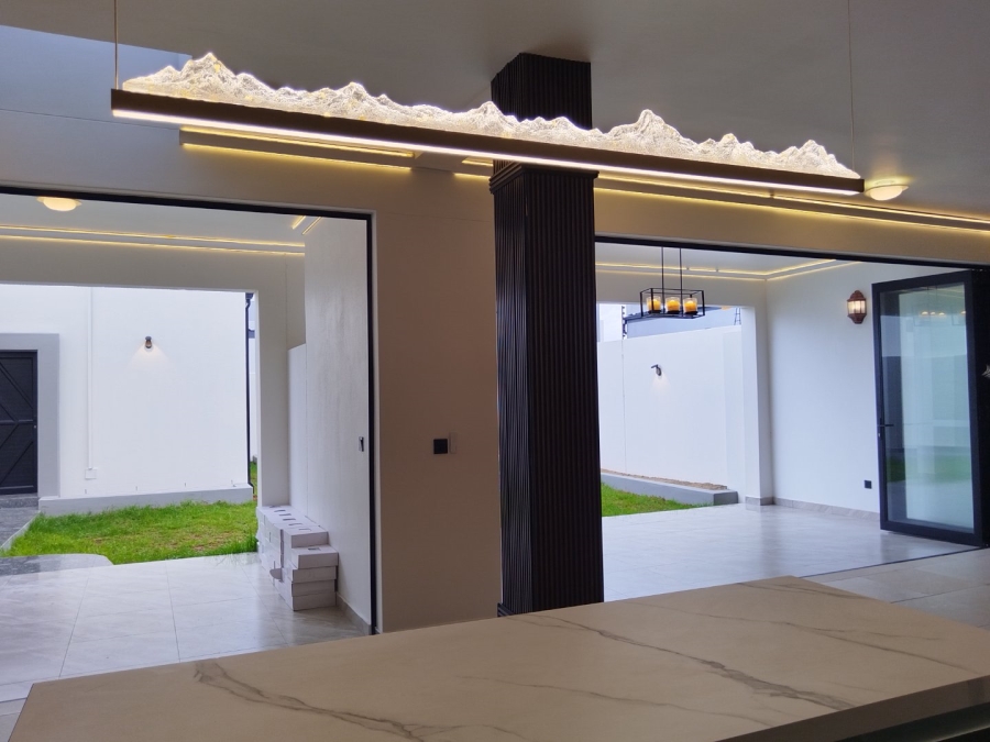 4 Bedroom Property for Sale in Sandown Western Cape